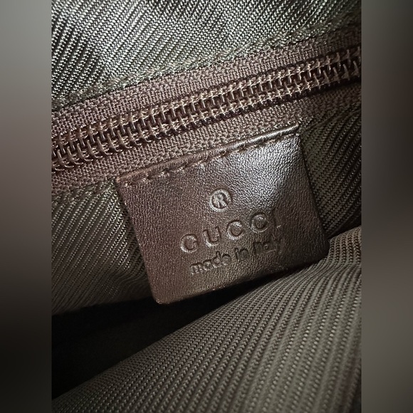 Authentic vintage Gucci Web Half Moon Messenger COA included - Picture 13 of 16